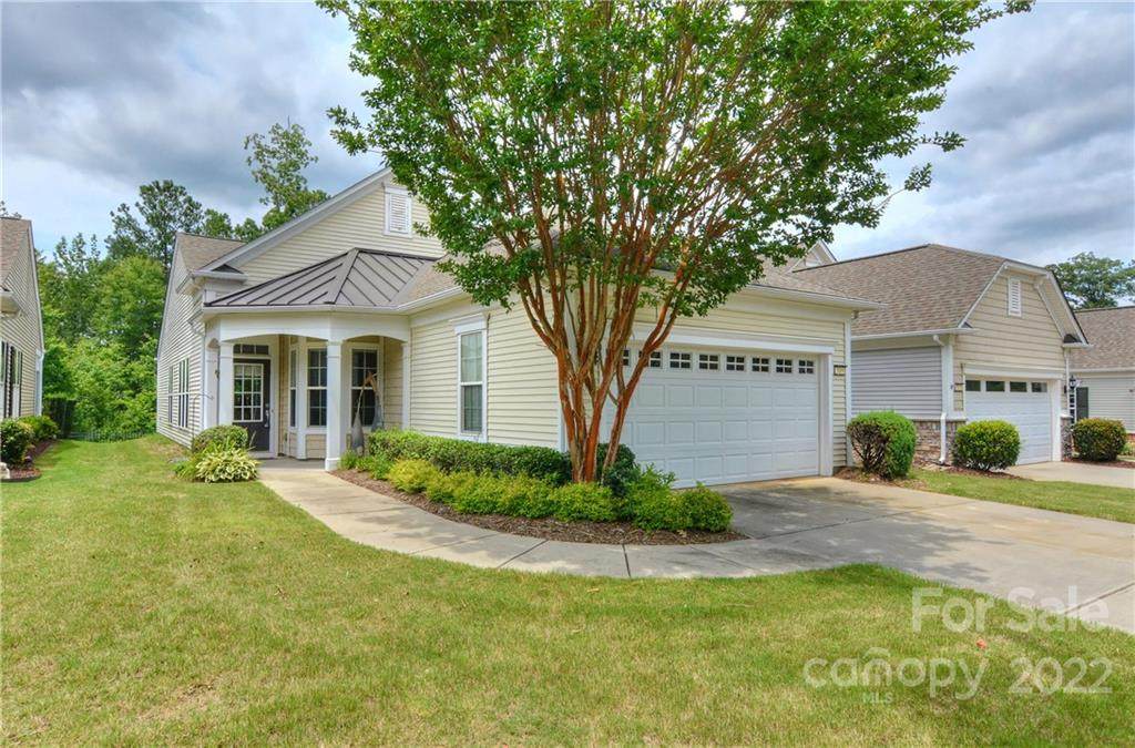 3069 Azalea Drive - Photo 1