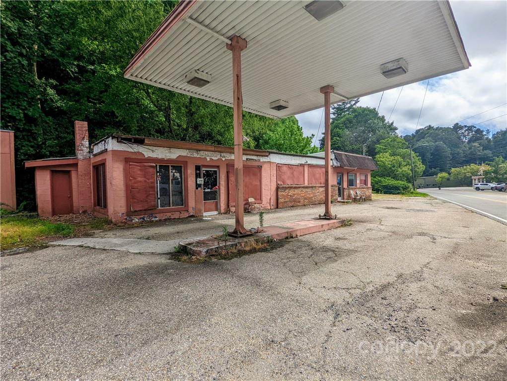 962 Oak Avenue - Photo 1