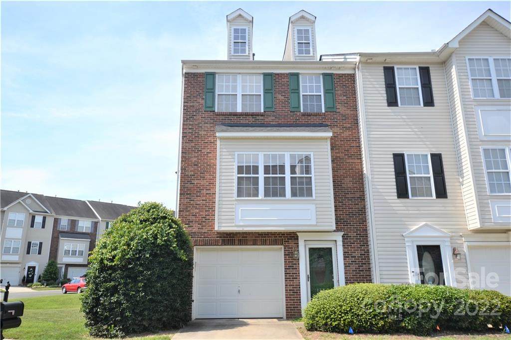 144 Rock Ridge Lane - Photo 1