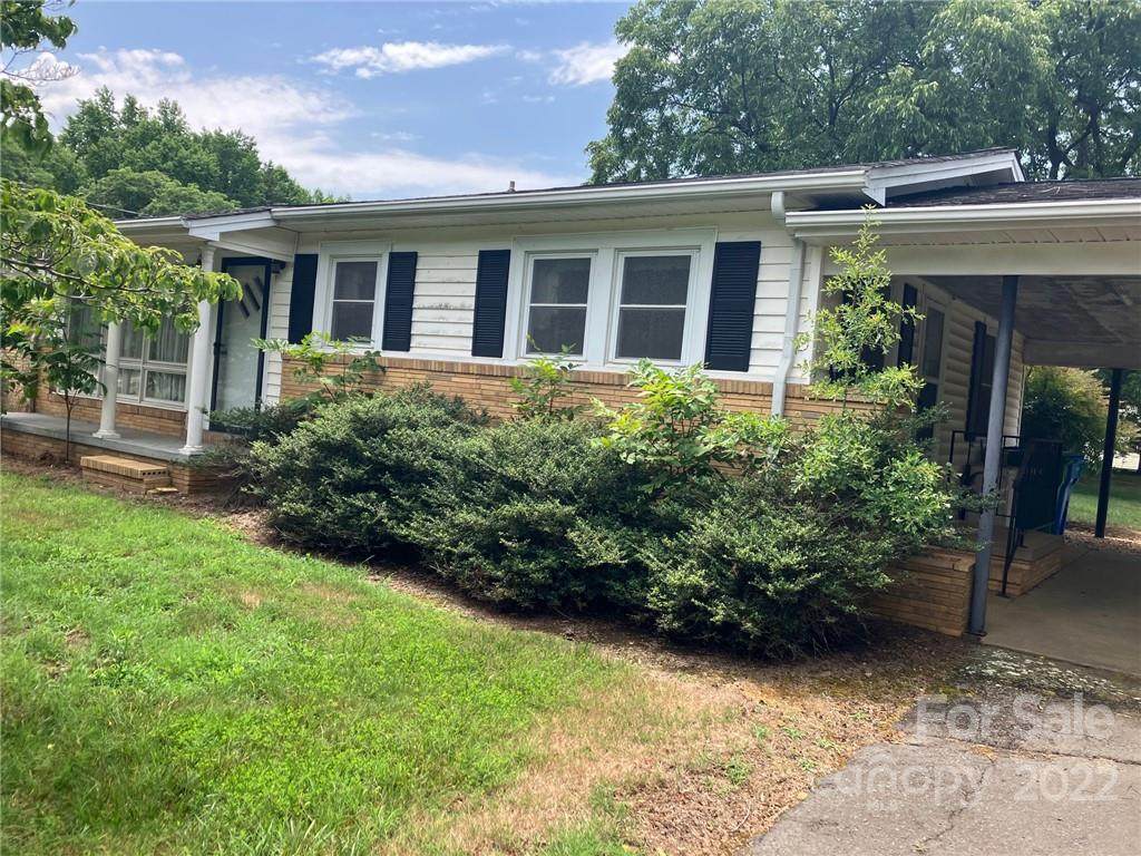 115 Maple Street - Photo 1