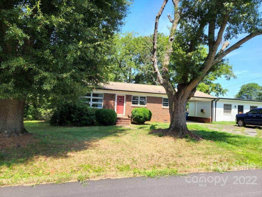 2765 Baker Street - Photo 1