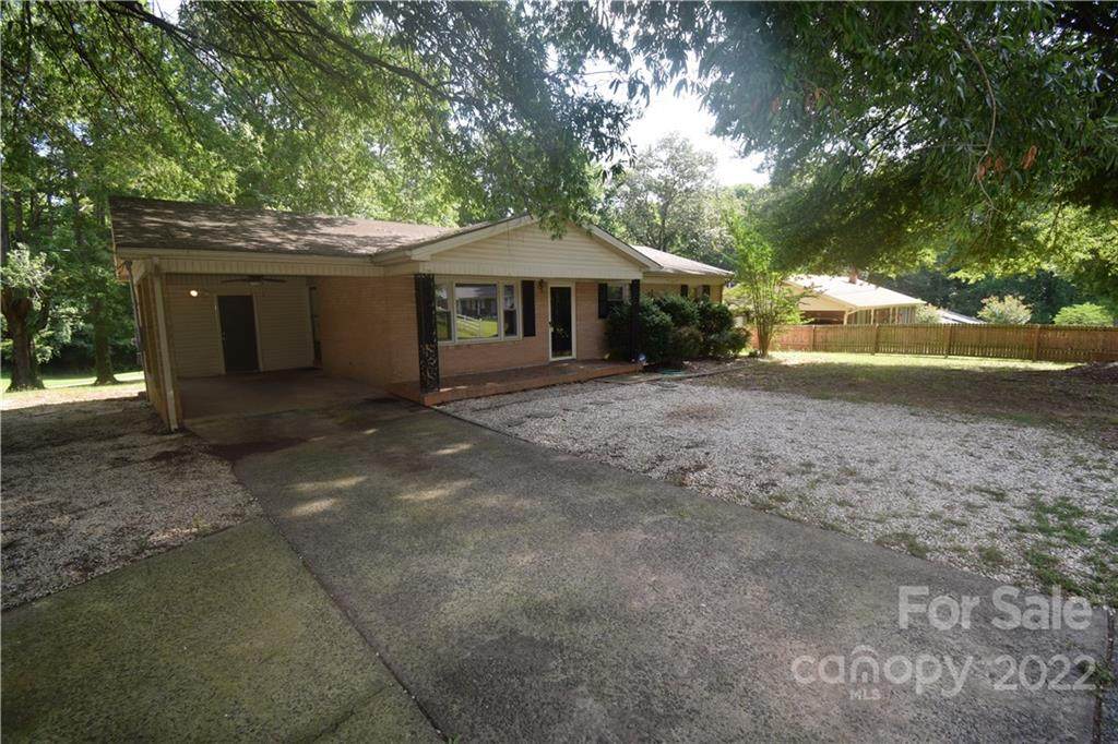 706 Craig Street - Photo 1