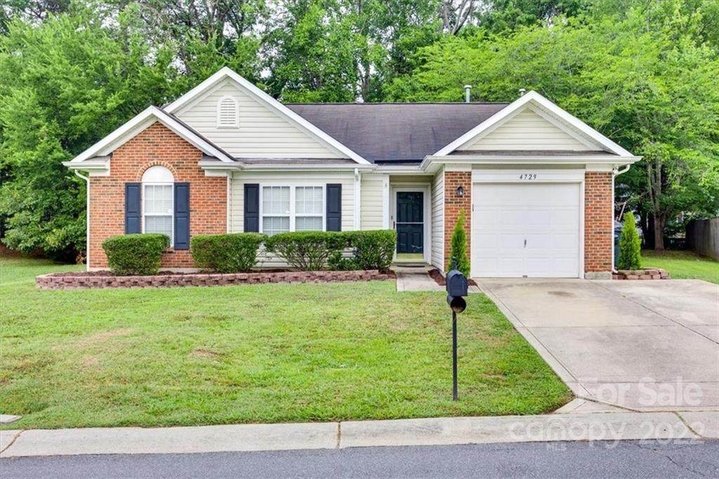 4729 Sahalee Lane - Photo 1