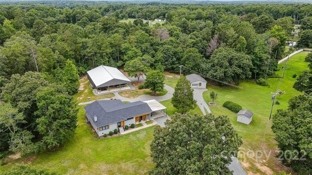690 Ole Simpson Place - Photo 1