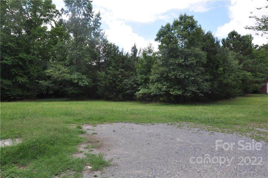 1590 Mustang Drive - Photo 1