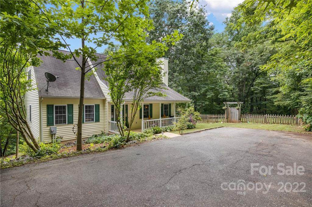 114 Daybreak Lane - Photo 1