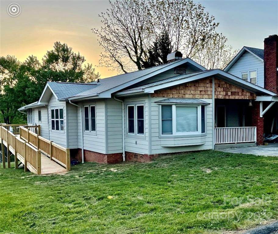 10 Washington Avenue - Photo 1
