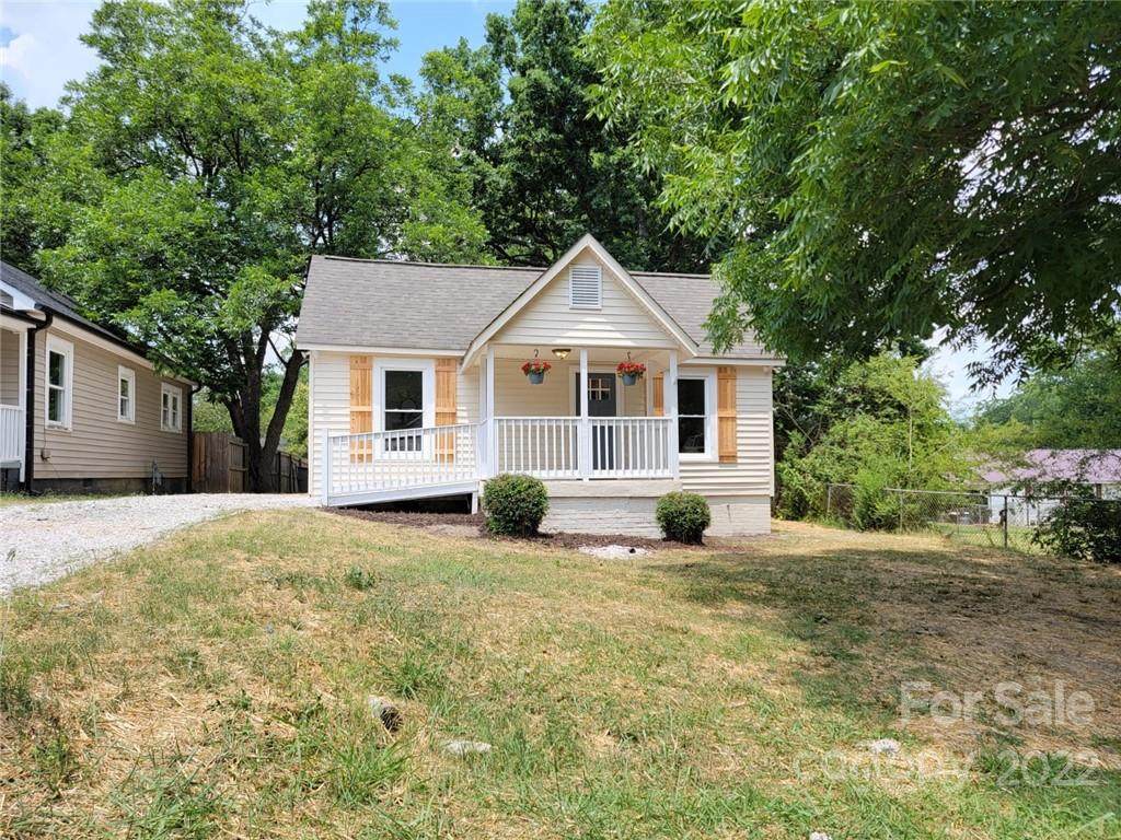 1205 Woodlawn Street - Photo 1
