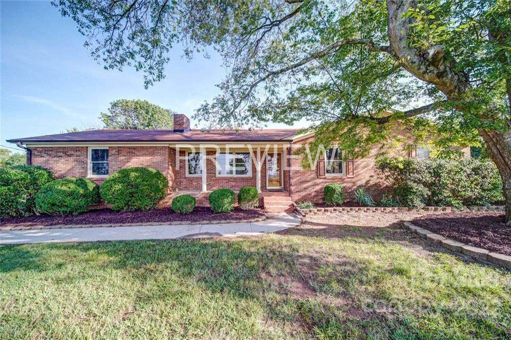 3820 Cochran Road - Photo 1