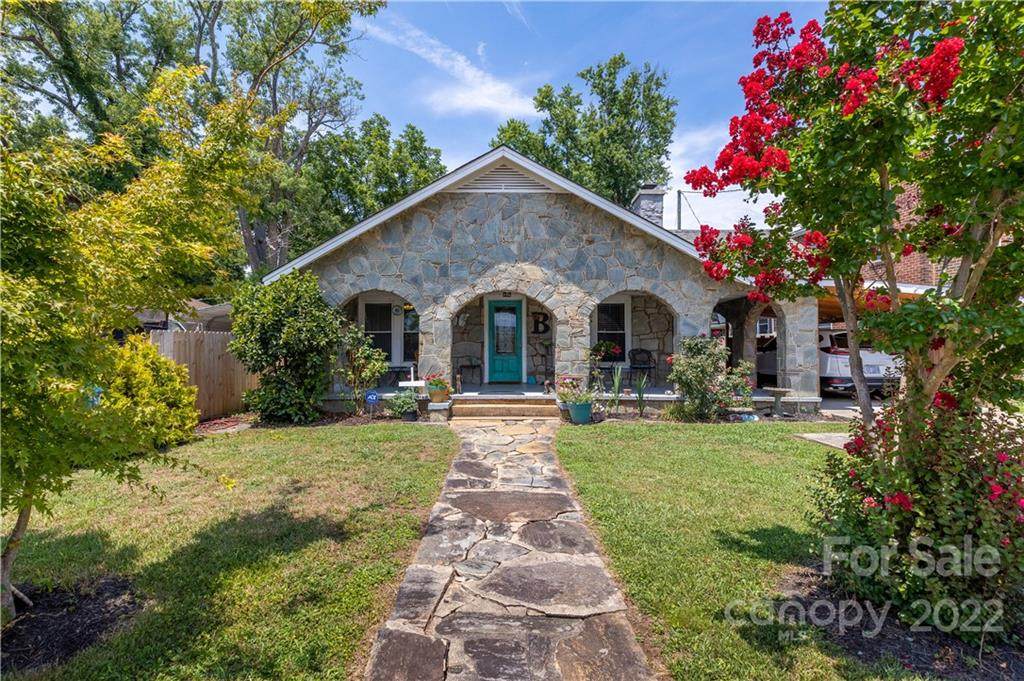 204 Colombo Street - Photo 1