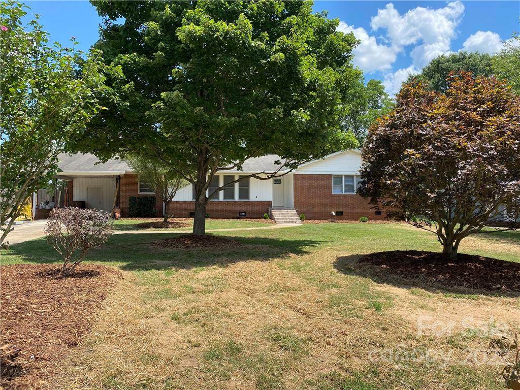 417 Stroud Road - Photo 1
