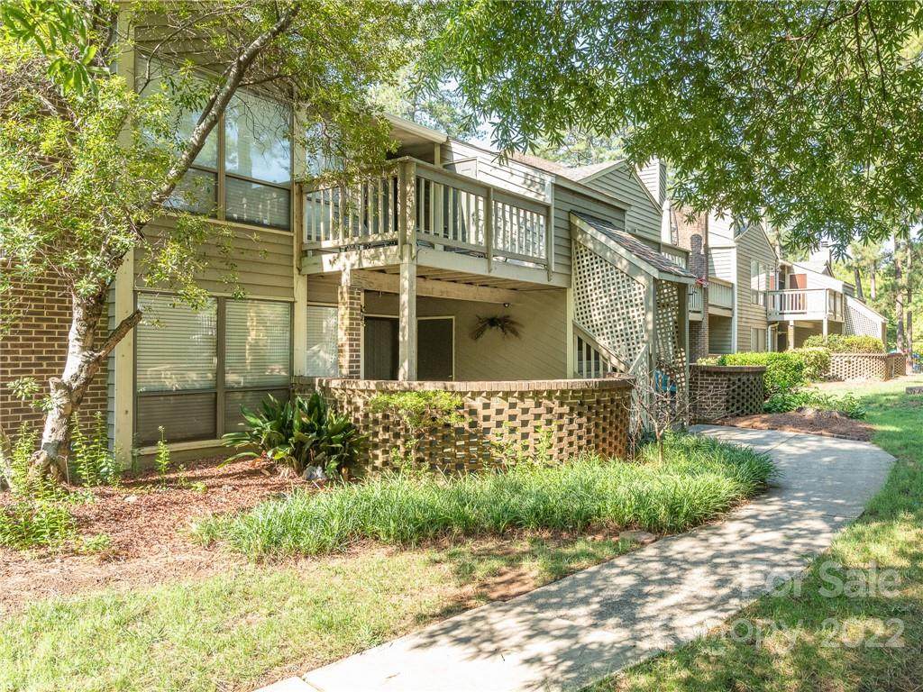 1600 Sharon Road - Photo 1