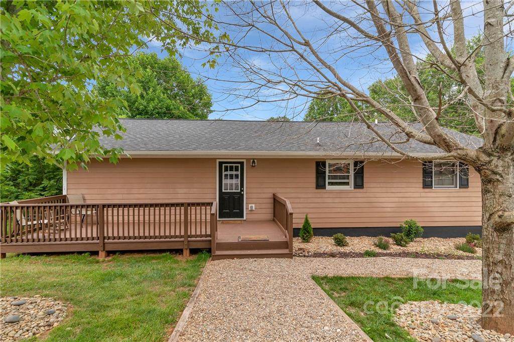 252 Oak Park Drive - Photo 1