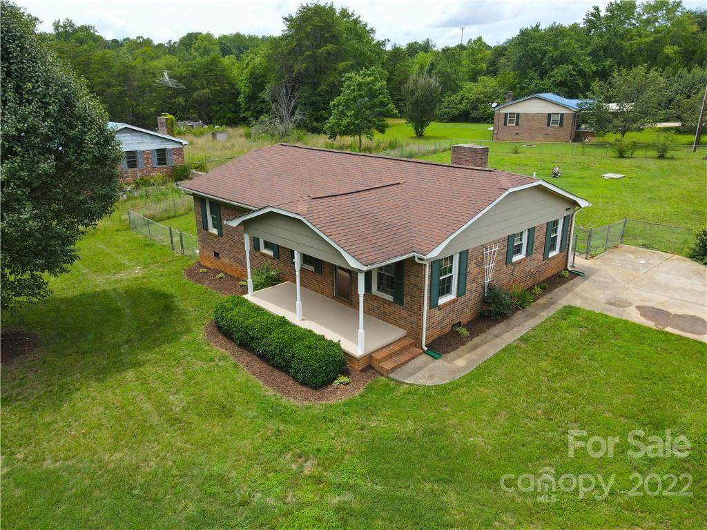 145 Greenleaf Road - Photo 1