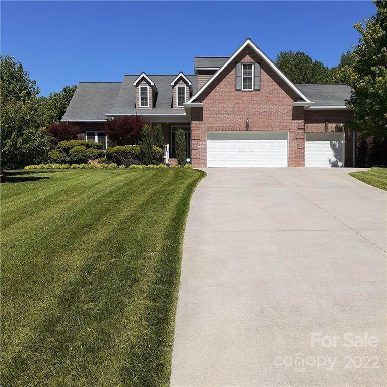 134 Waterwood Drive - Photo 1