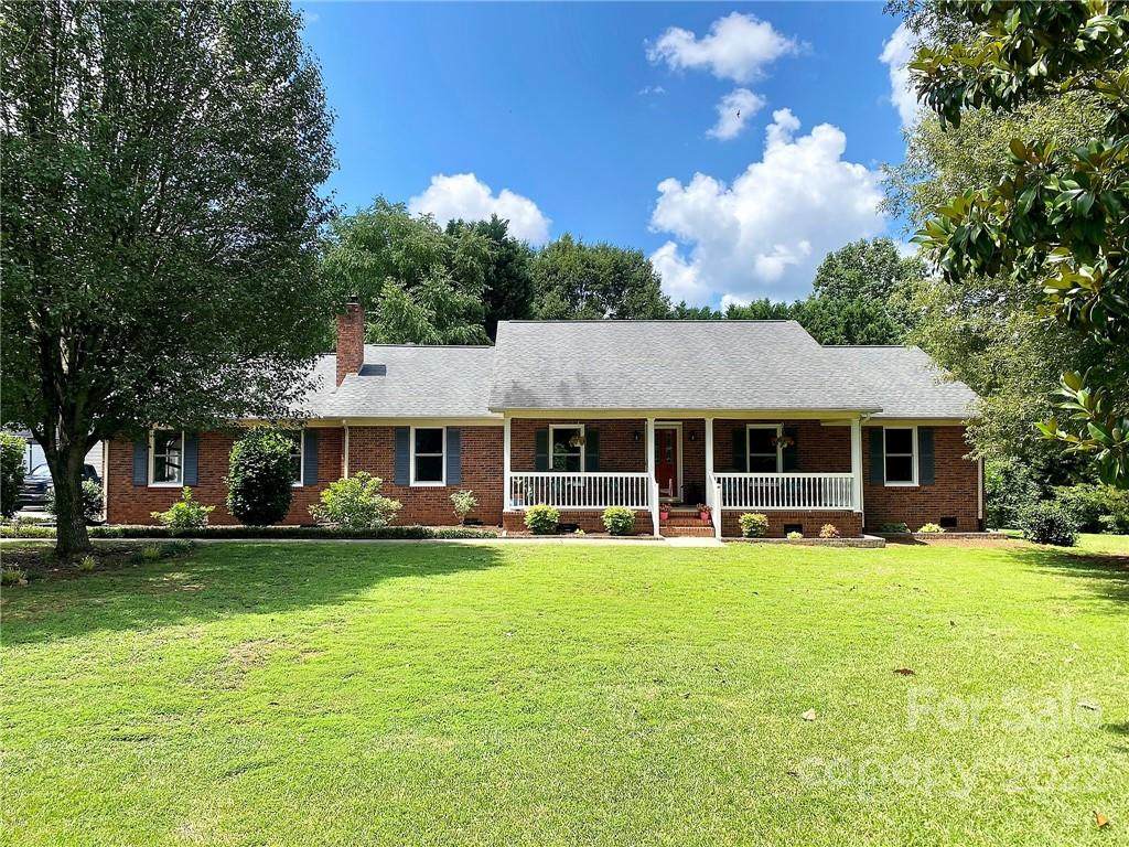 310 Peachtree Road - Photo 1