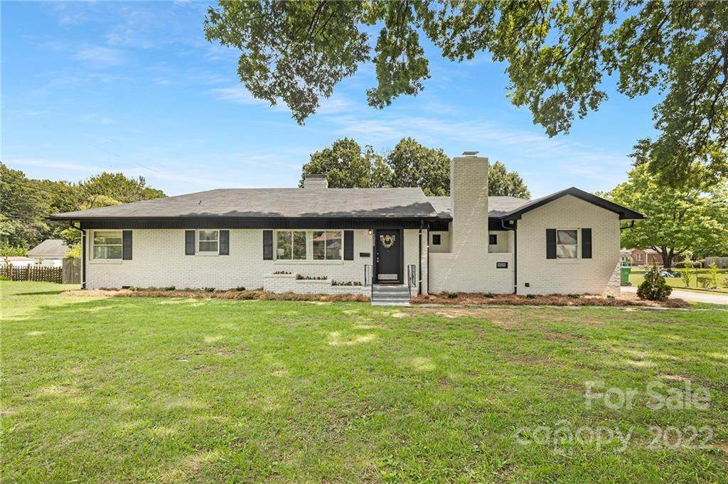 5200 Christenbury Road - Photo 1