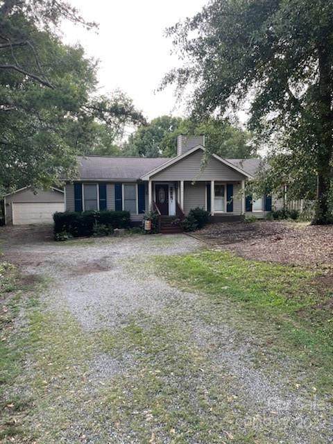 15101 Beatties Ford Road - Photo 1