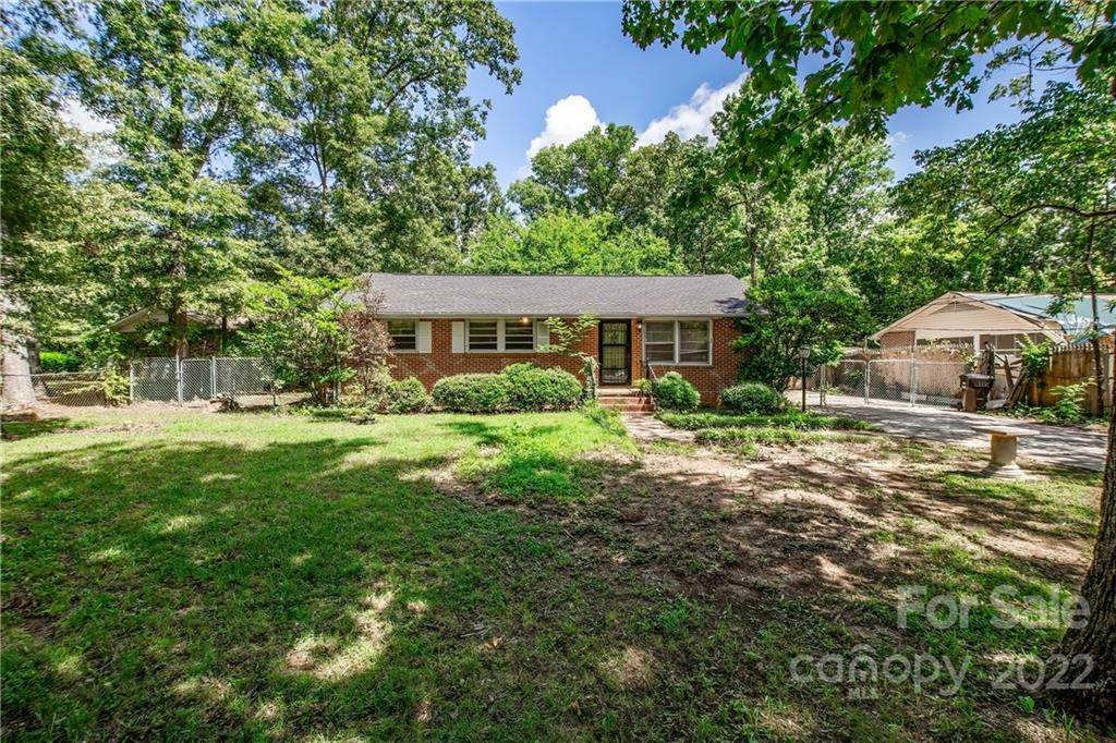 813 Midvale Avenue - Photo 1