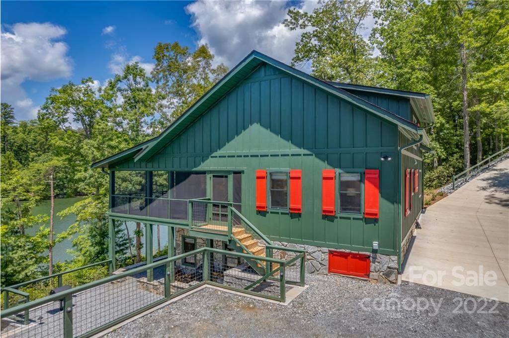 494 Peninsula Drive - Photo 1