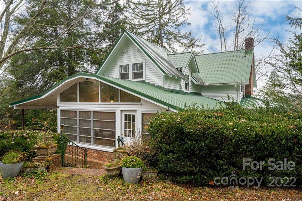 23 Sunset Drive - Photo 1
