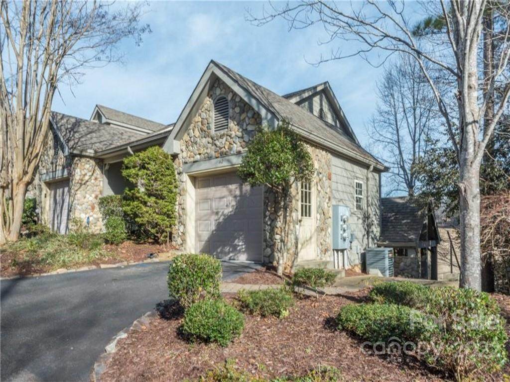 142 Stonecrest Court - Photo 1