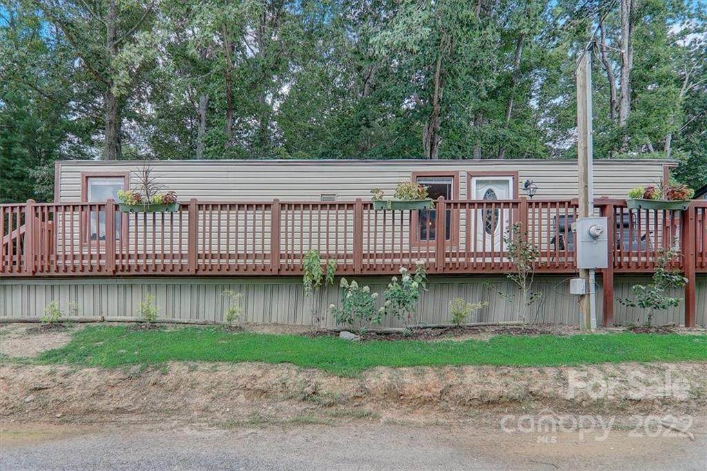 15 Pine Ridge Road - Photo 1