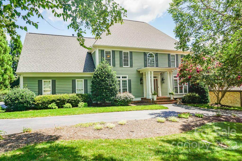 222 40th Ave Drive - Photo 1