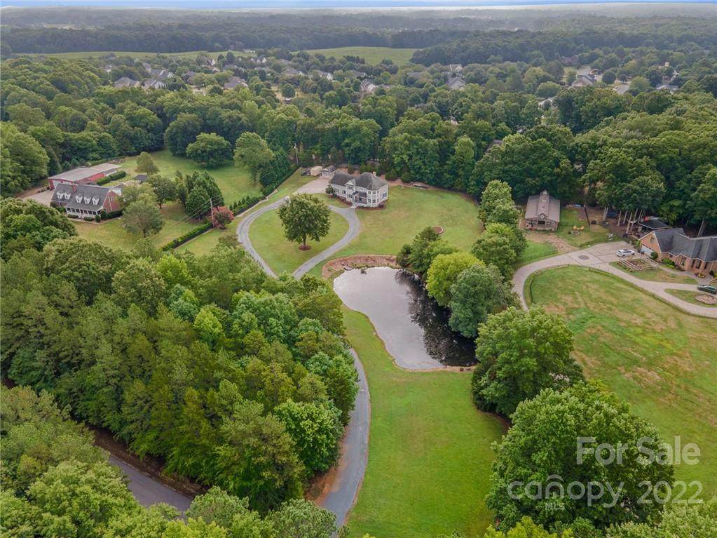1015 Farm Creek Road - Photo 1