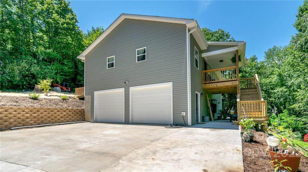 84 Sams Drive - Photo 1