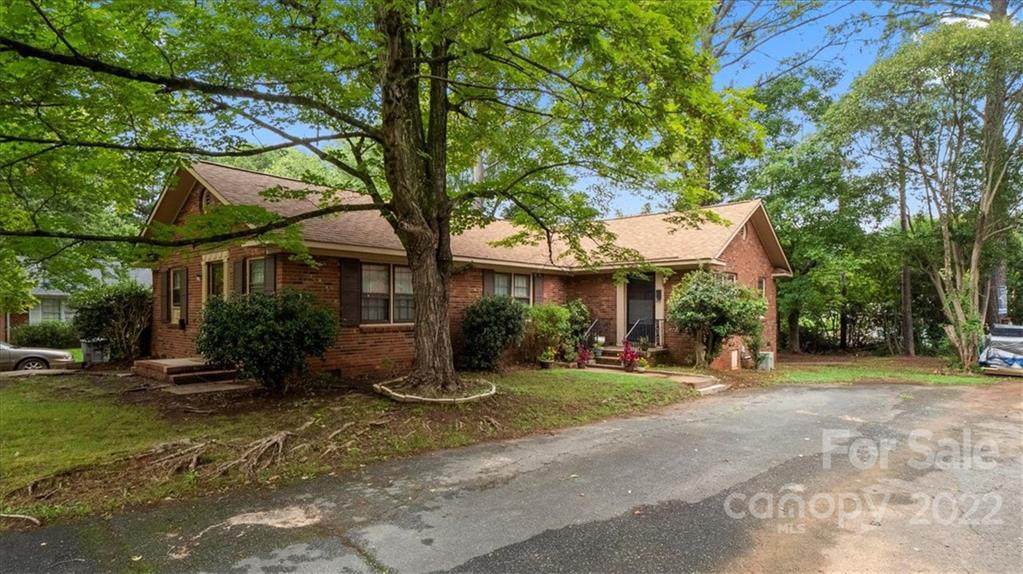 3726 / 3728 Dresden Drive - Photo 1