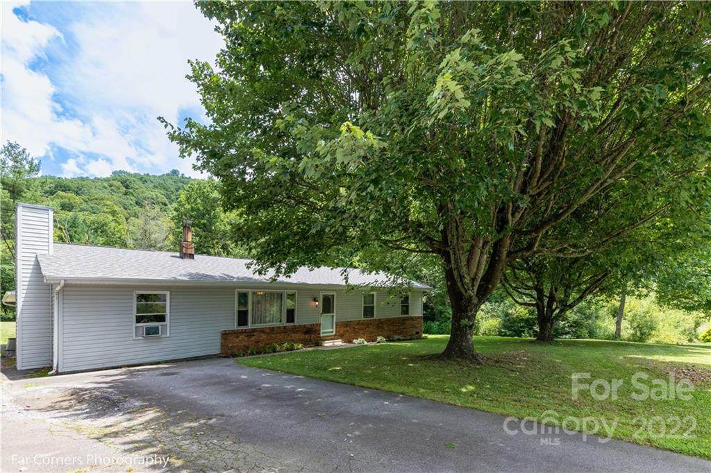 1590 Bruce Road - Photo 1