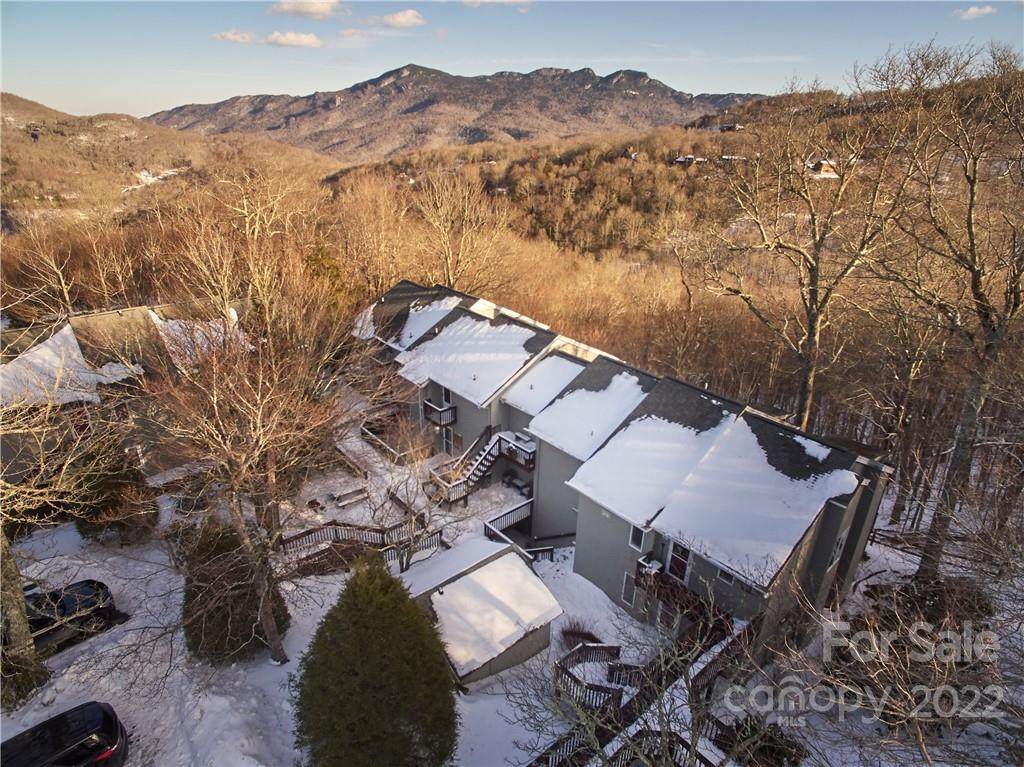 378 Skyleaf Drive - Photo 1