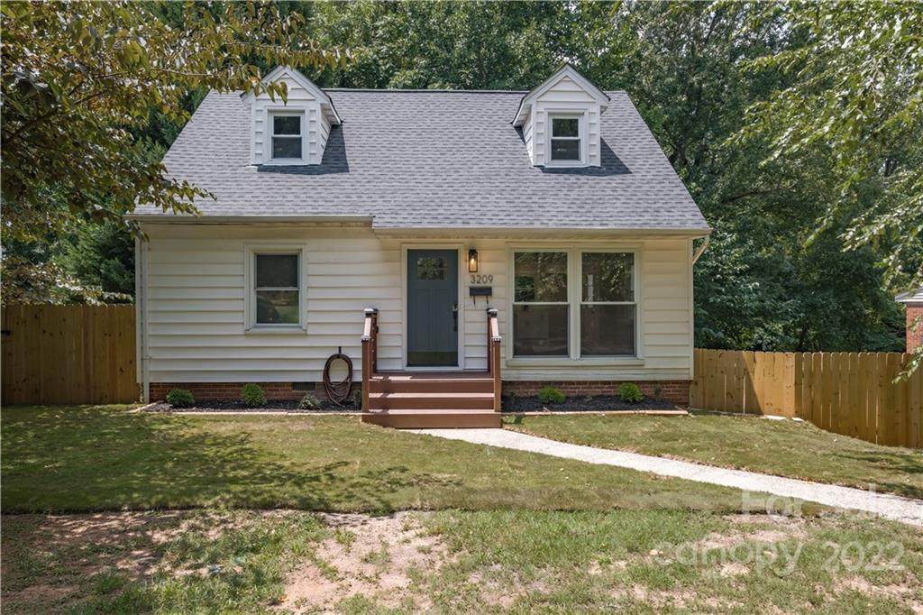 3209 Eastwood Drive - Photo 1