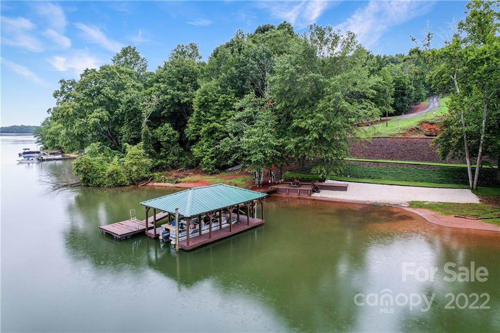 143 Summerhut Lane - Photo 1