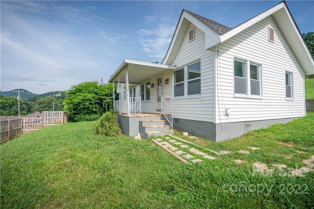 401 Pisgah Drive - Photo 1