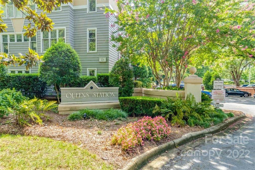 226 Queens Road - Photo 1