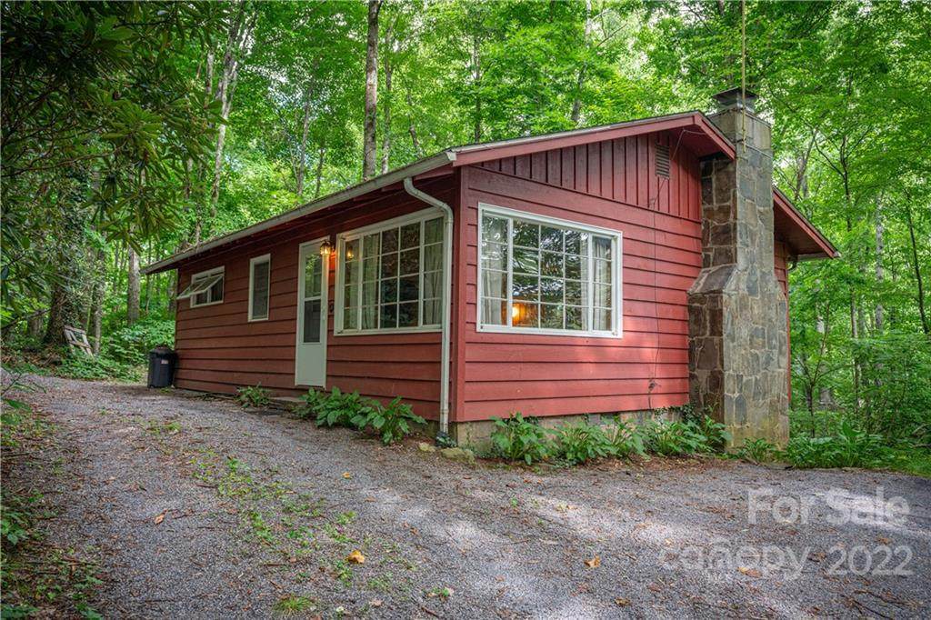 140 Dogwood Drive - Photo 1