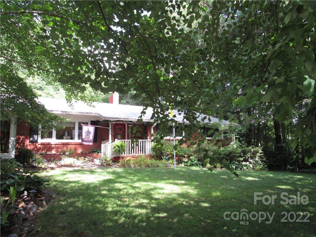 814 Hiawassee Avenue - Photo 1