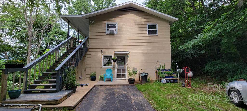 221 Unity Drive - Photo 1