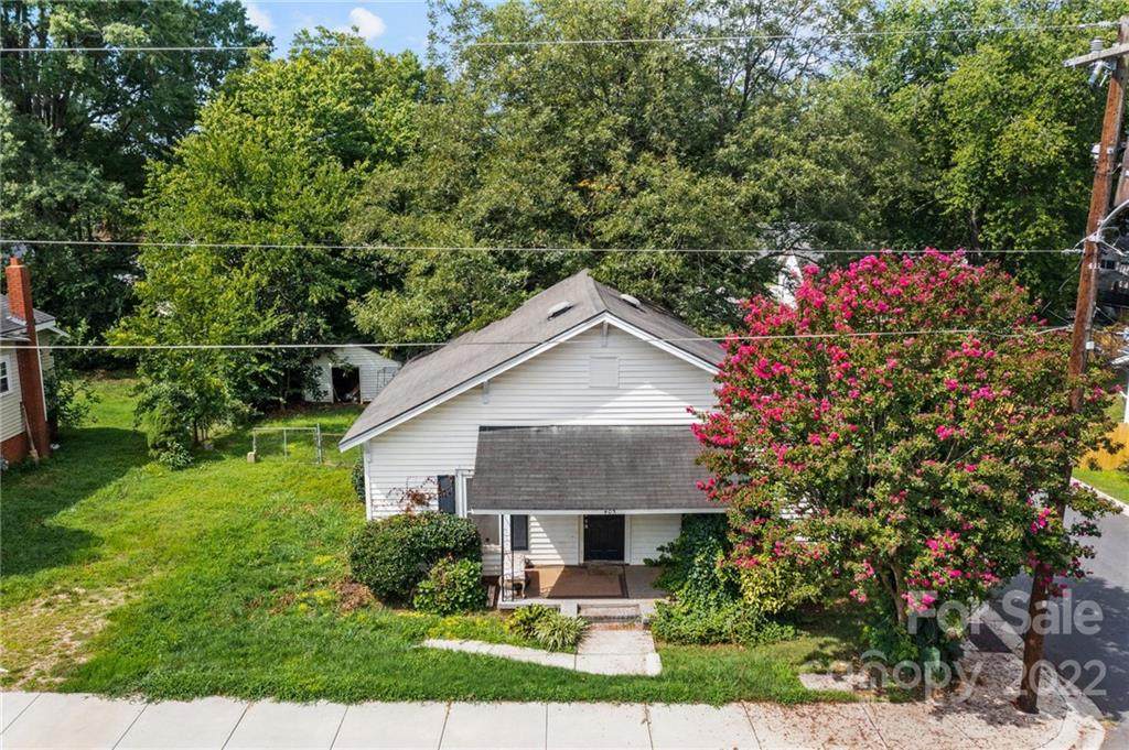 403 Doster Avenue - Photo 1