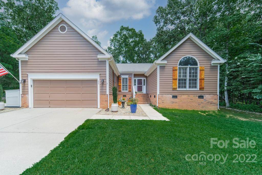 8262 Hunley Ridge Road - Photo 1