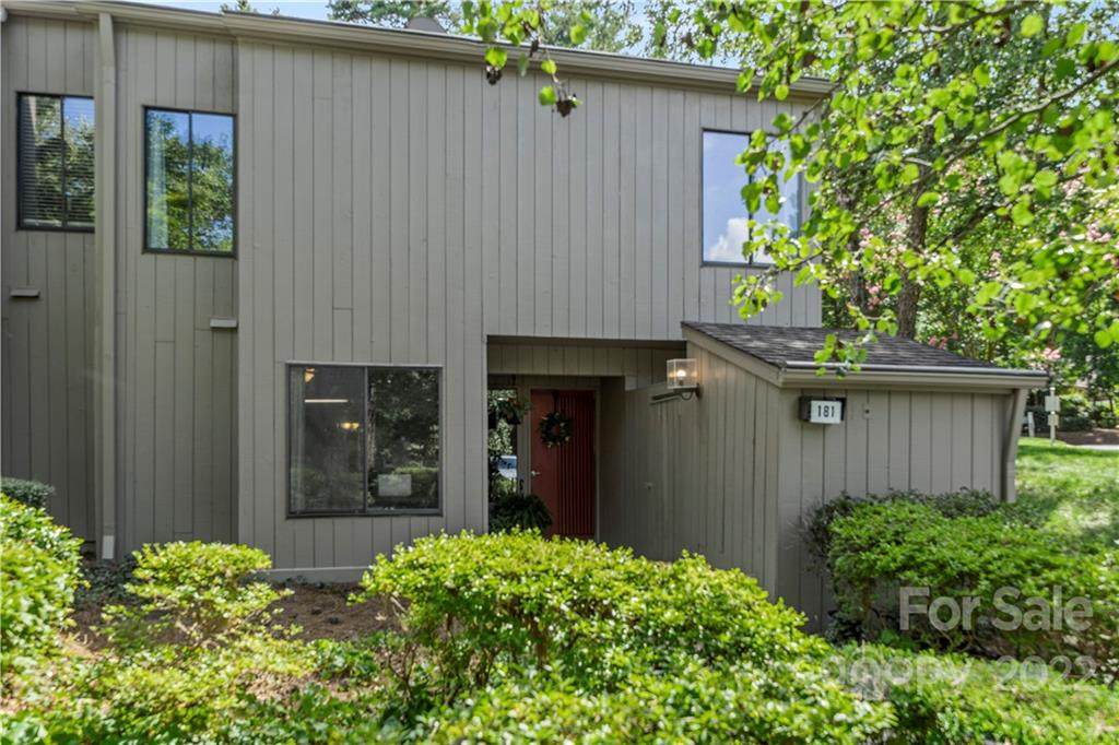 181 Riverview Terrace - Photo 1