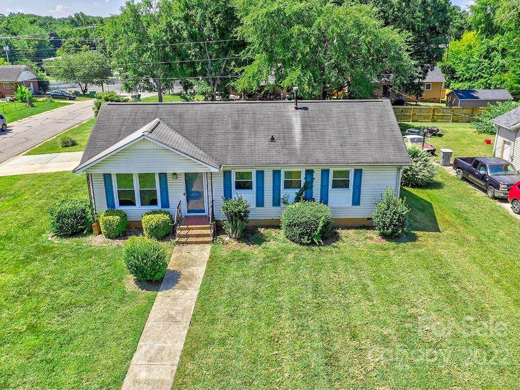 2201 Artwood Lane - Photo 1