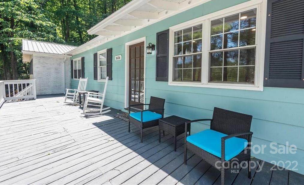 1656 Bamboo Road - Photo 1