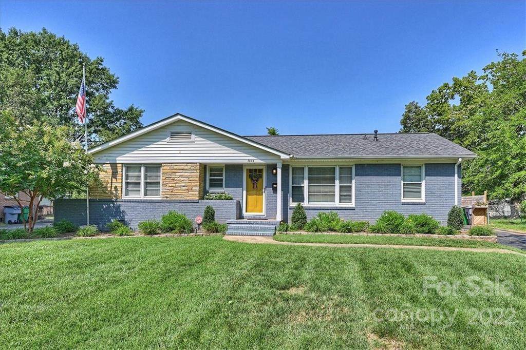 7006 Thorncliff Drive - Photo 1