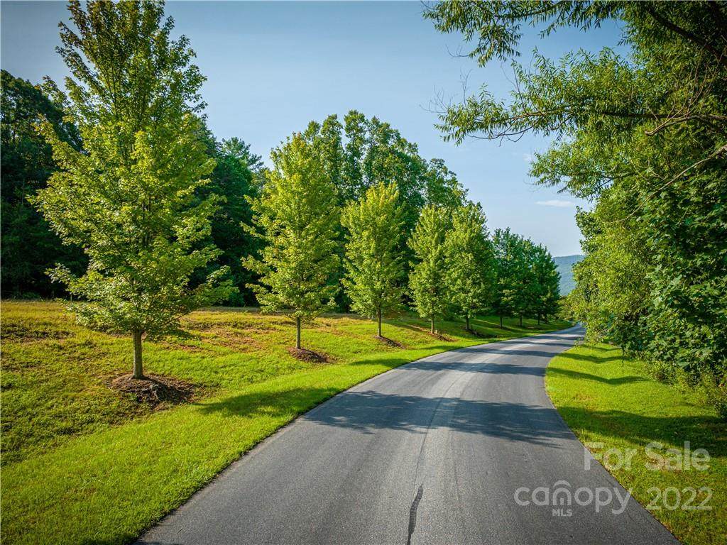 124 Cummings Crest Drive - Photo 1