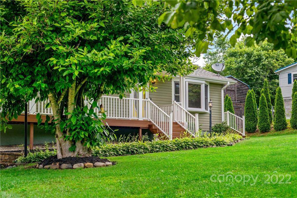 111 Rainbow Lane - Photo 1
