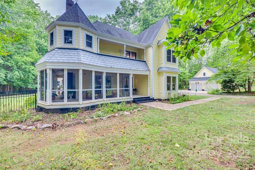 296 Ormand Road - Photo 1