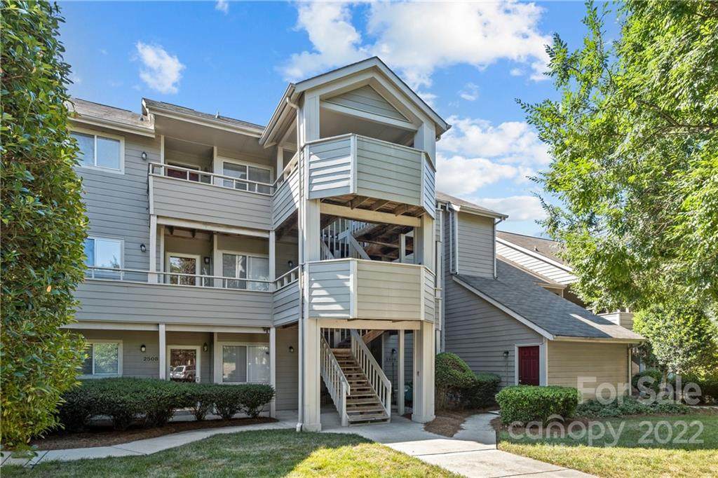 2506 Stradbrook Drive - Photo 1